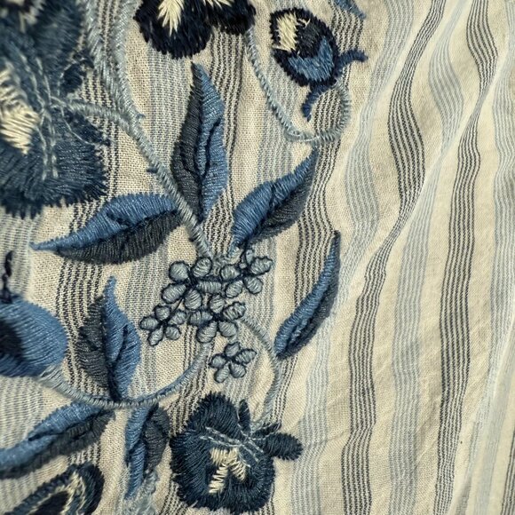 Anthropologie Pilcro Striped Floral Embroidered Blouse Top Medium Blue White - Picture 4 of 14
